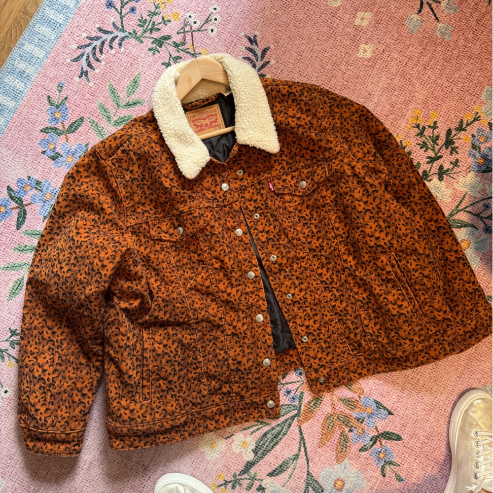 Levi’s Quilted Lined Corduroy Trucker Jacket Leopard 2x - orig $98 - sold out!